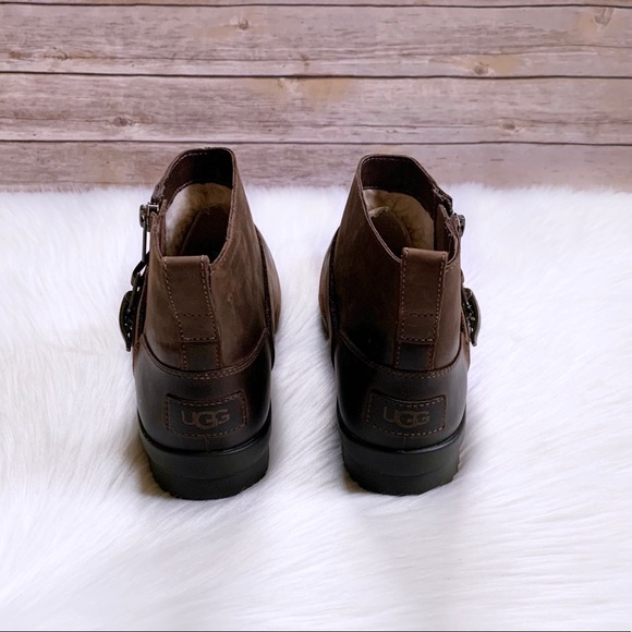 UGG Cheyne Waterproof Booties - Picture 6 of 8